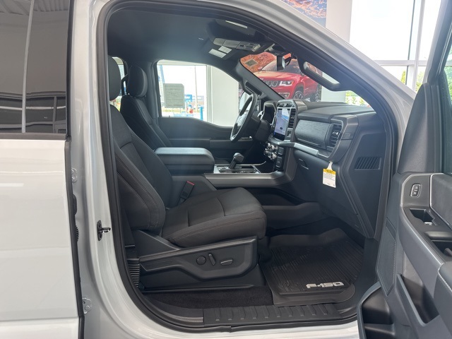 2025 Ford F-150 XLT photo 34
