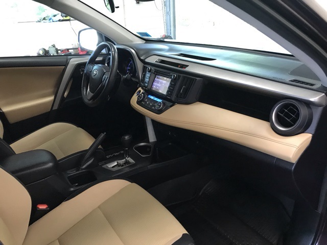 2018 Toyota RAV4 XLE photo 14