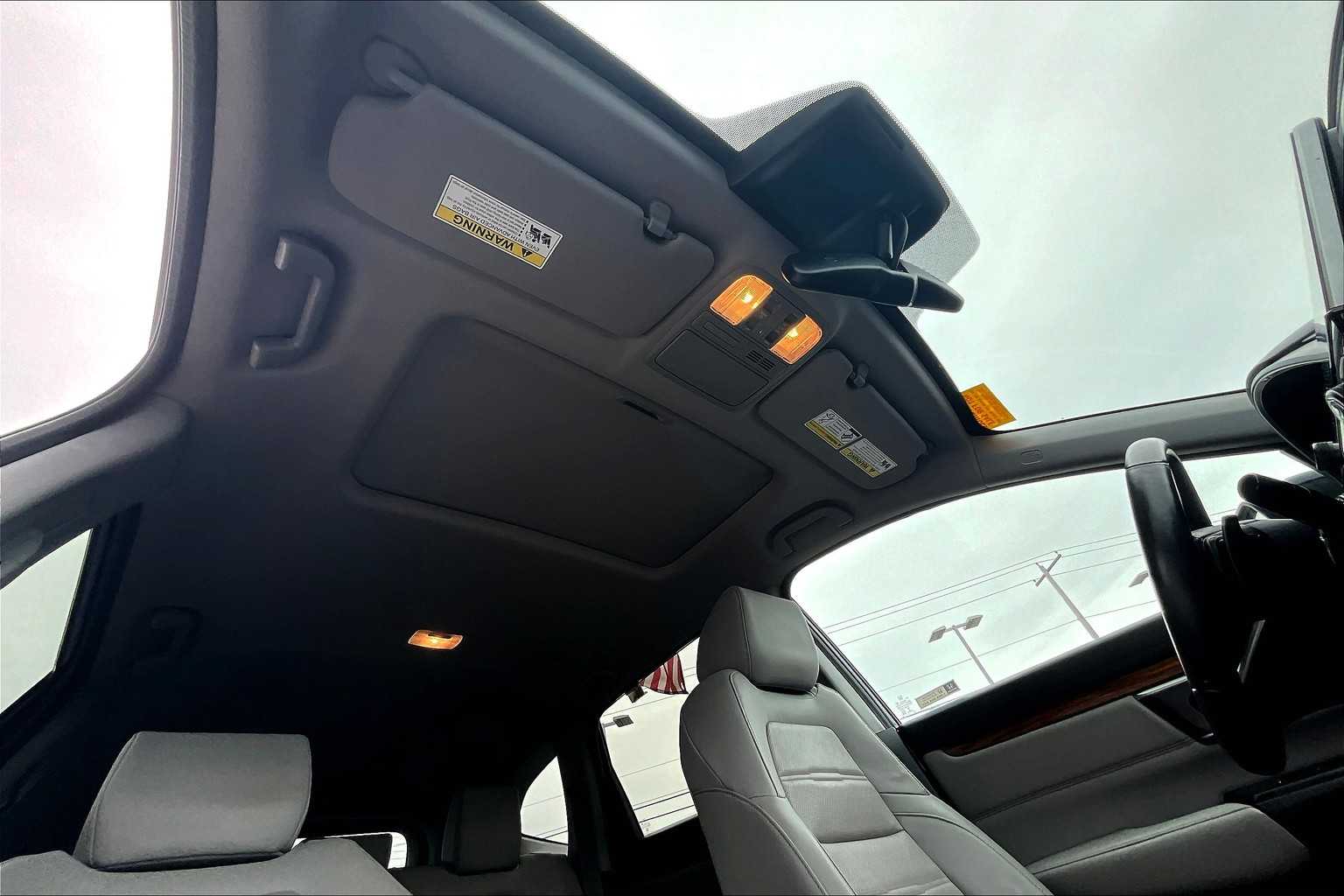 2022 Honda CR-V Hybrid EX-L photo 12