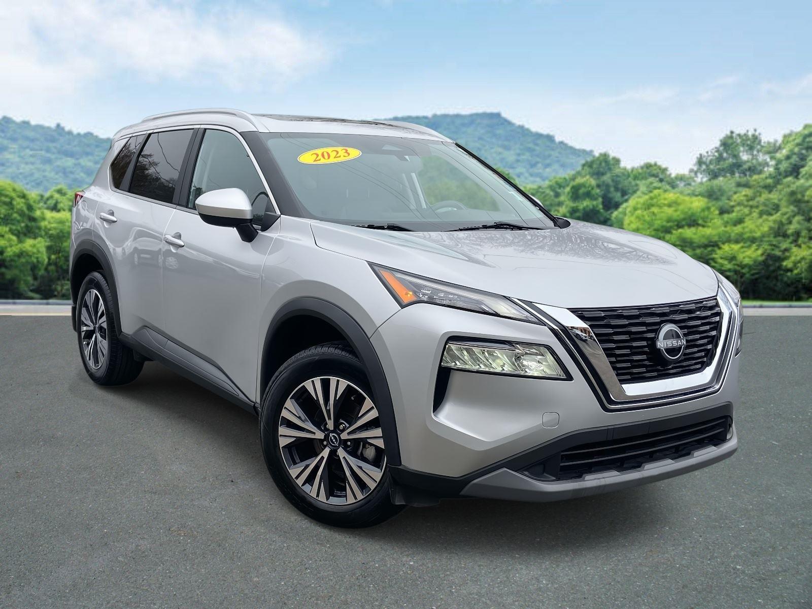 2023 Nissan Rogue SV's photo