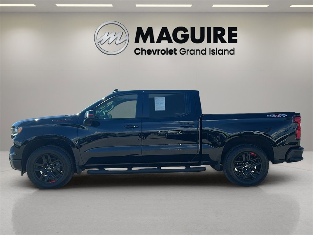 2024 Chevrolet Silverado 1500 RST photo 2