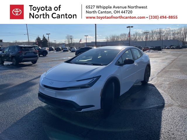 2026 Toyota Prius LE's photo