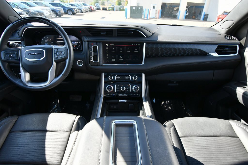 2023 Gmc Yukon XL Denali photo 3