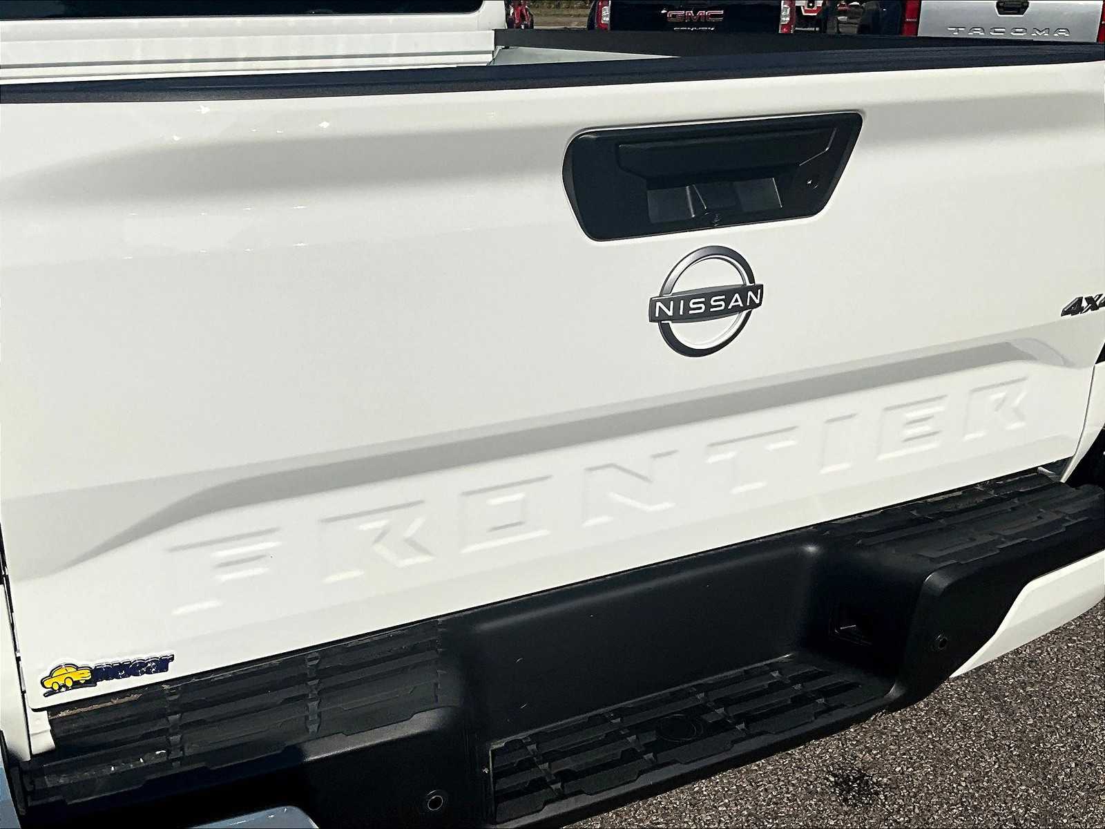 2025 Nissan Frontier SV photo 27