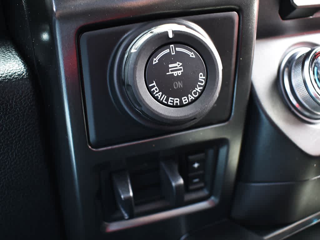2018 Ford F-150 Lariat photo 24
