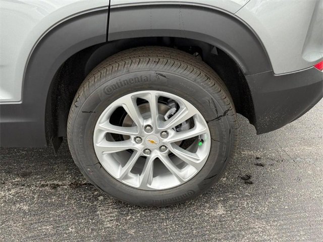 2026 Chevrolet Trailblazer LS photo 4