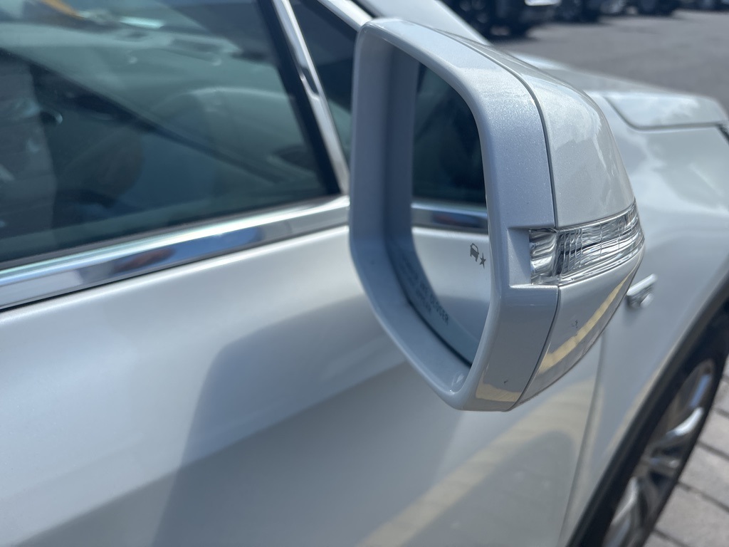 2019 Cadillac XT4 Premium Luxury photo 11