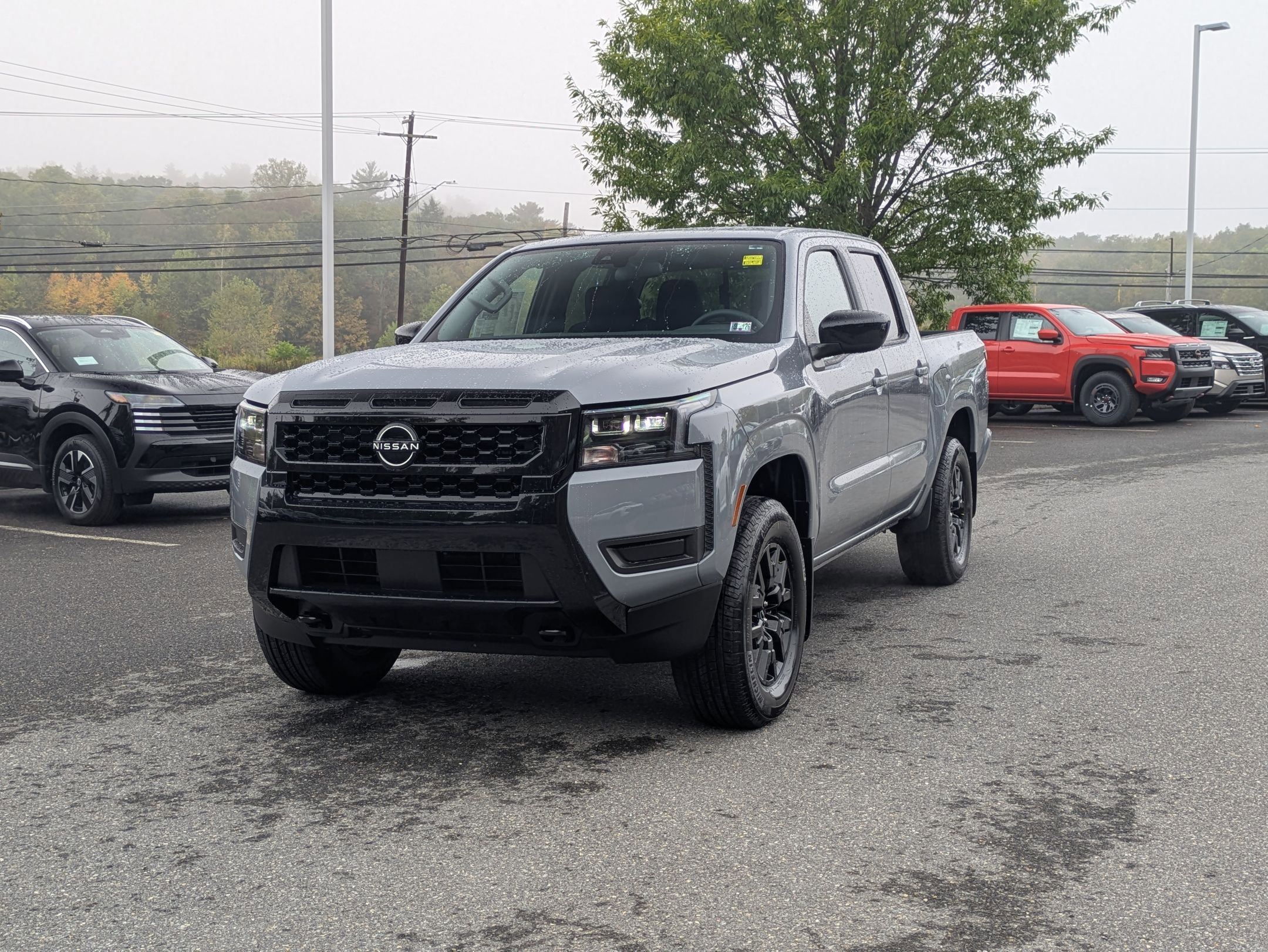 2026 Nissan Frontier Crew Cab SV photo 3