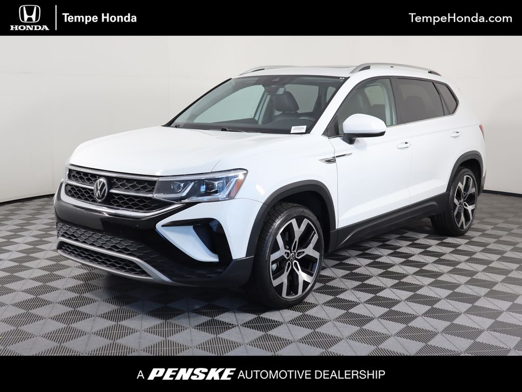 2022 Volkswagen Taos SEL's photo