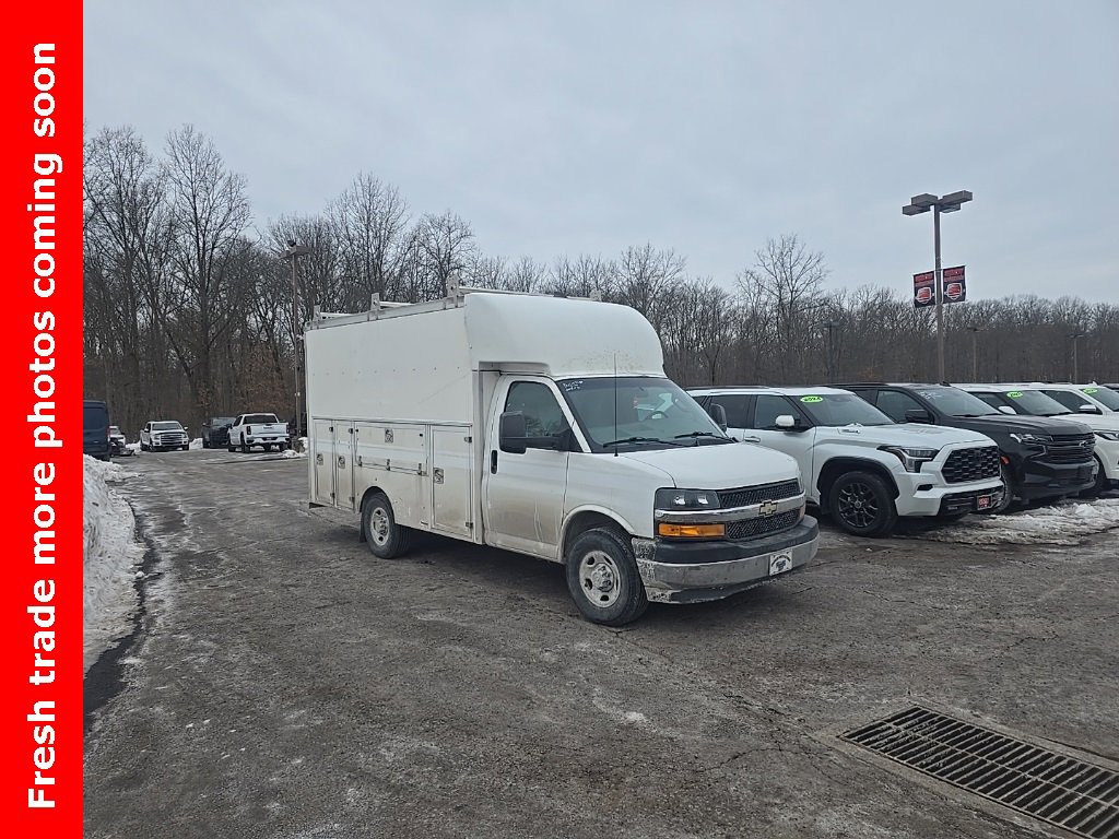 2022 Chevrolet Express Chassis 3500 Cutaway 139