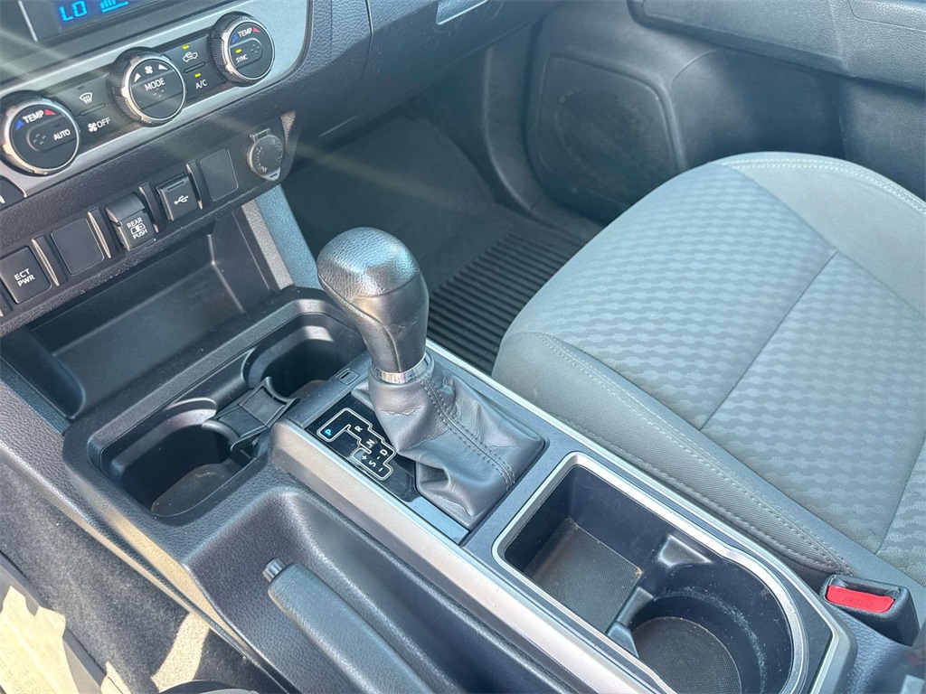 2023 Toyota Tacoma SR5 photo 25