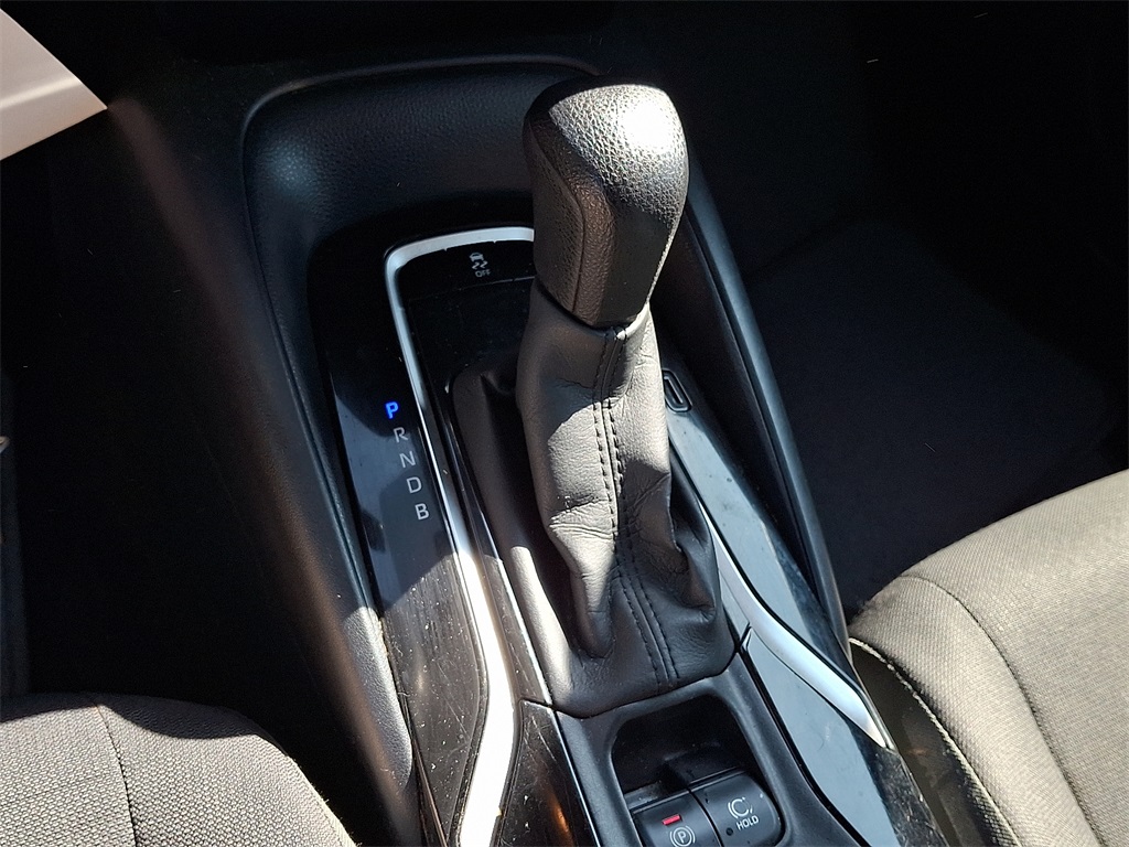 2020 Toyota Corolla LE photo 14