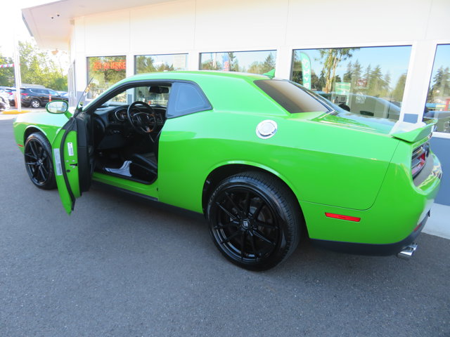 2017 Dodge Challenger GT photo 8