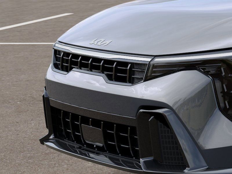 2025 Kia K4 GT-Line photo 11