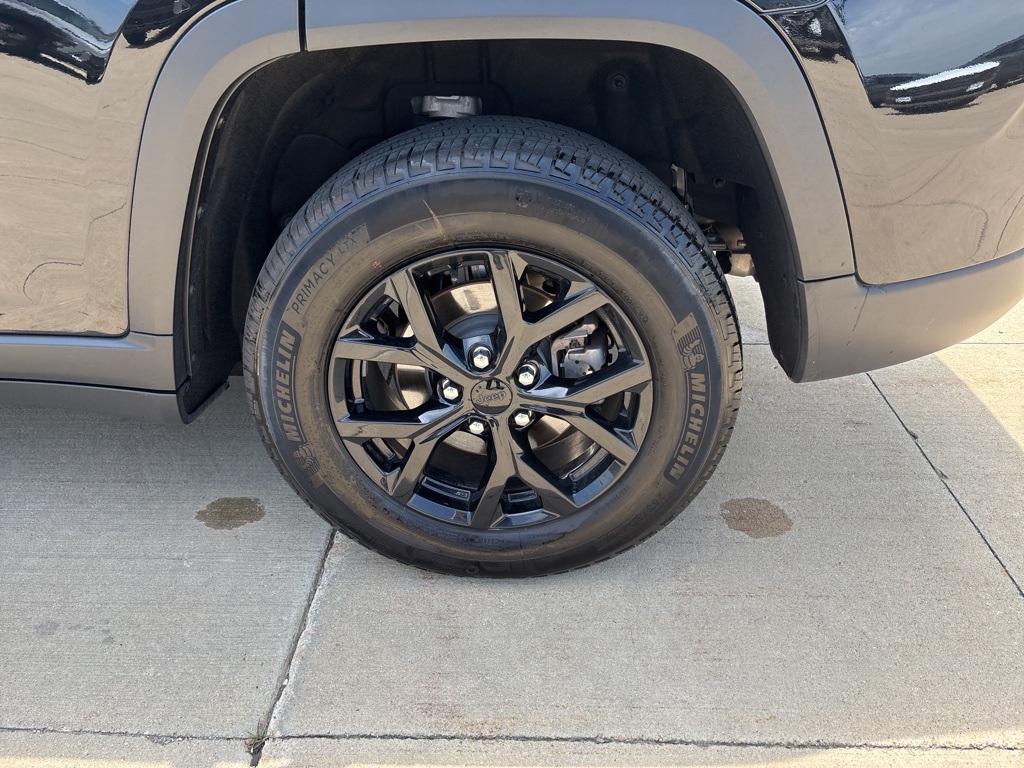 2024 Jeep Grand Cherokee Altitude photo 33
