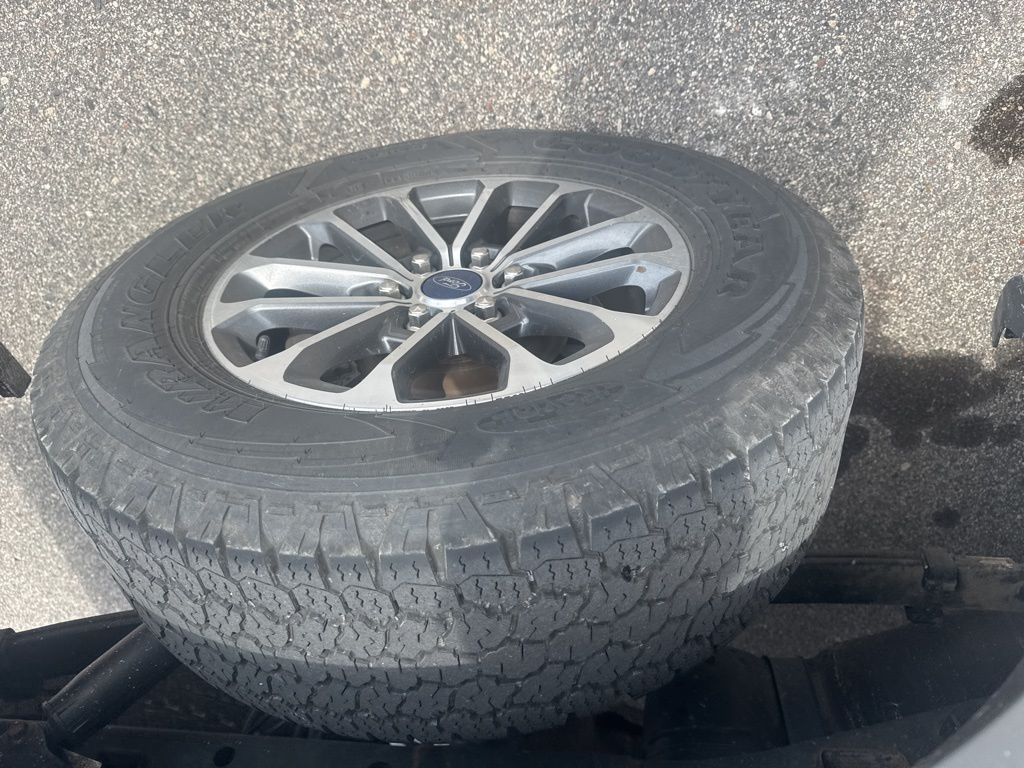 2020 Ford F-150 XLT photo 9