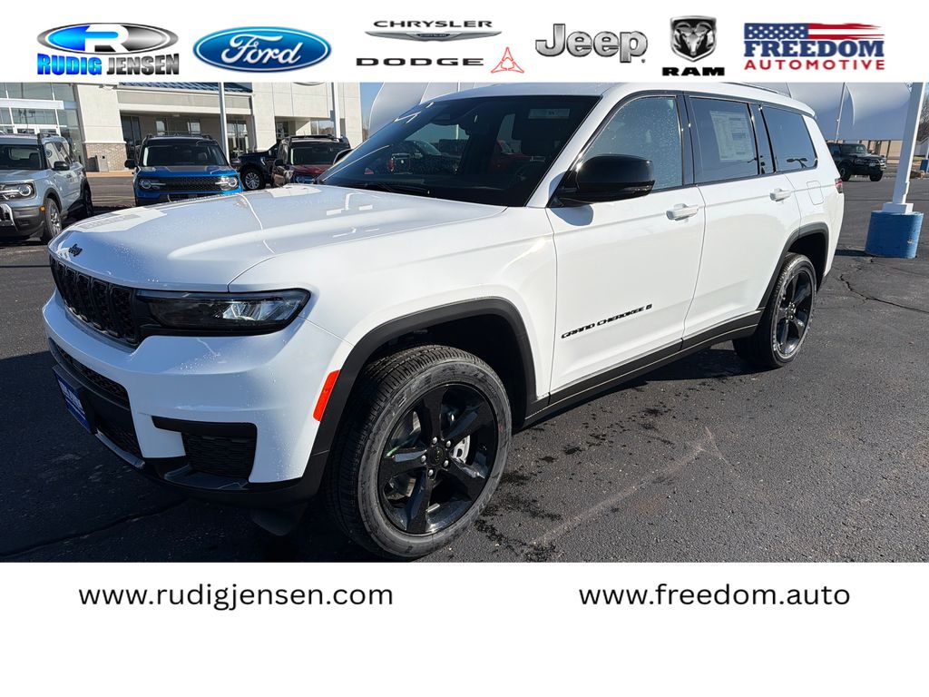 2025 Jeep Grand Cherokee L Altitude's photo