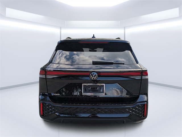 2026 Volkswagen Tiguan SE R-Line Black photo 4