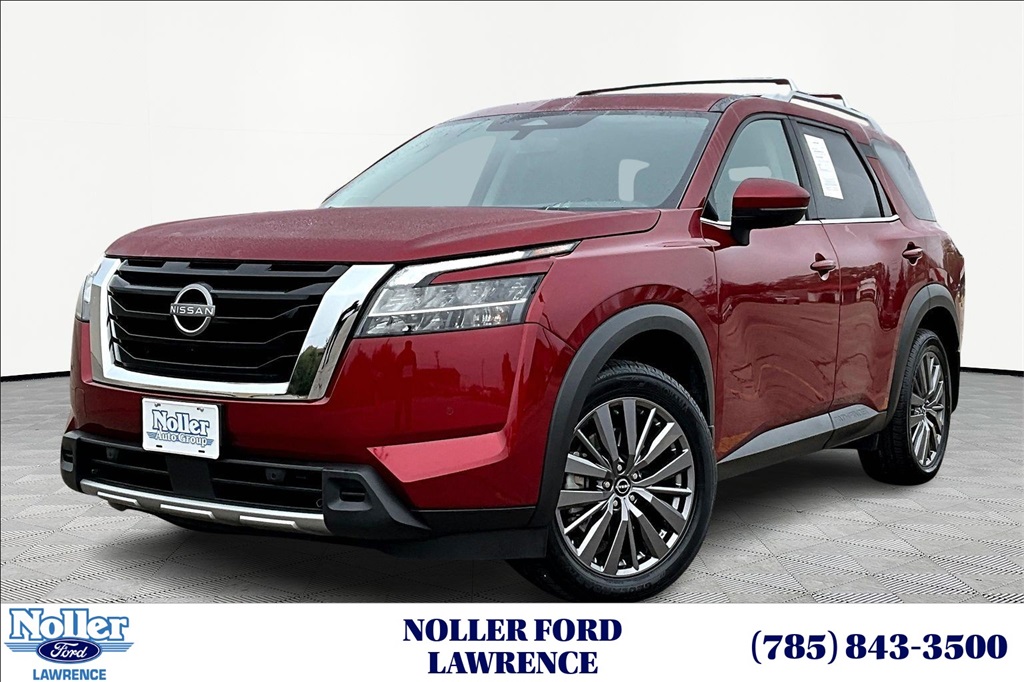 2024 Nissan Pathfinder SL's photo