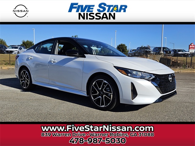 2025 Nissan Sentra SR's photo