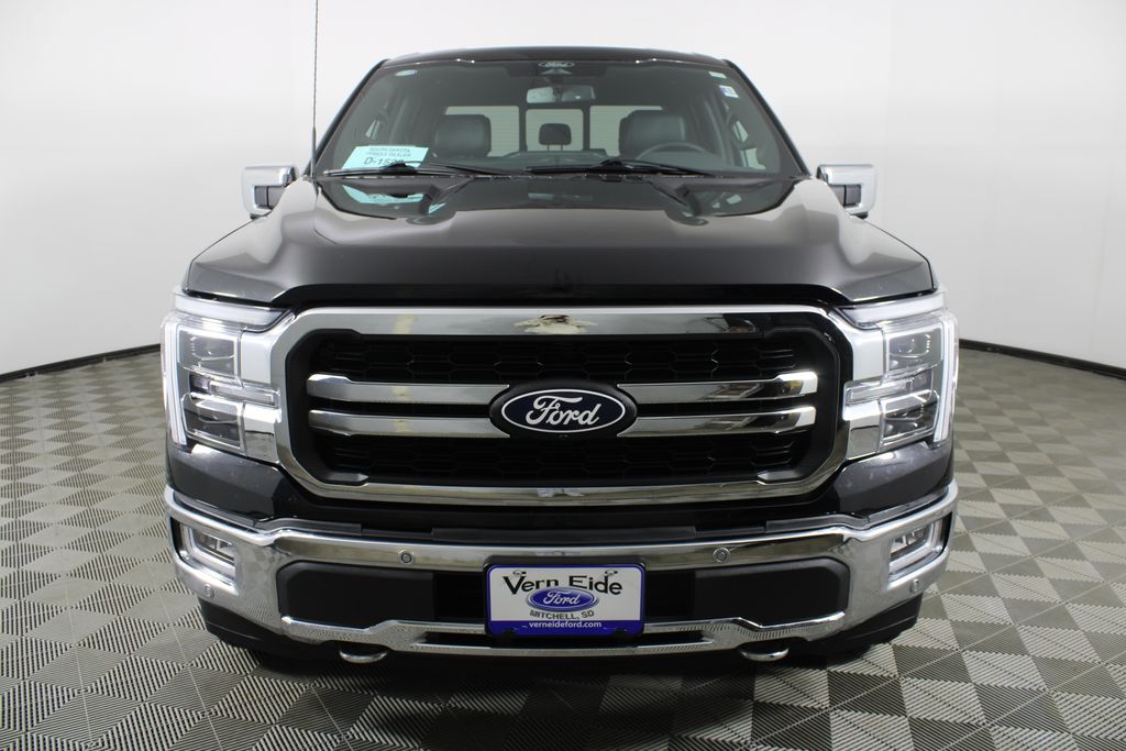 2024 Ford F-150 Lariat photo 2