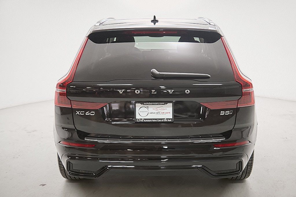 2026 VOLVO XC60 - Image 7