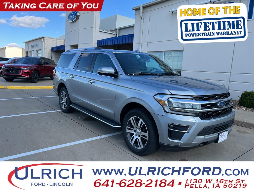 2023 Ford Expedition Limited's photo