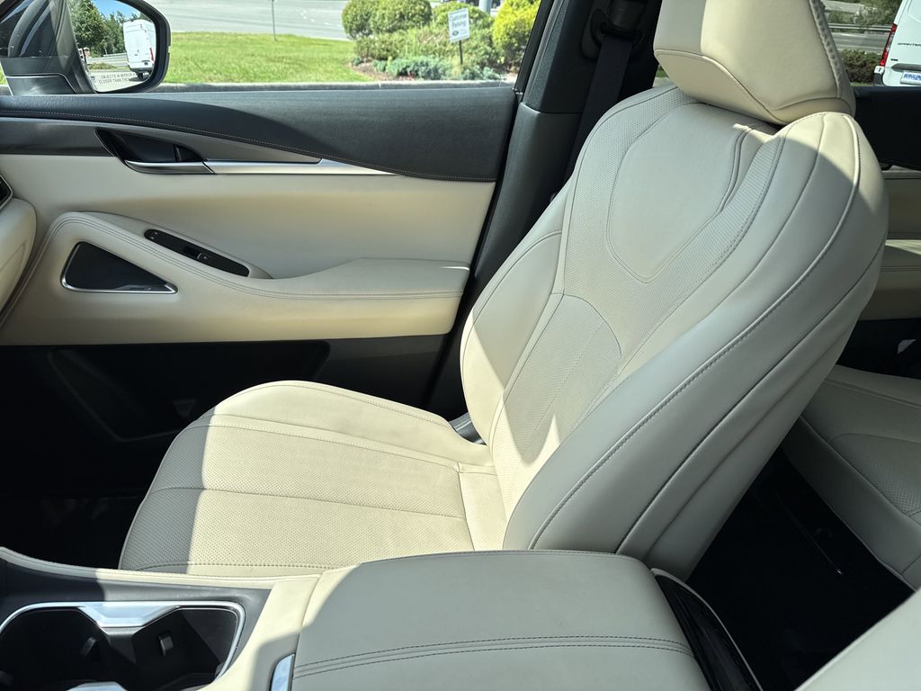 2024 Infiniti QX60 Luxe photo 29