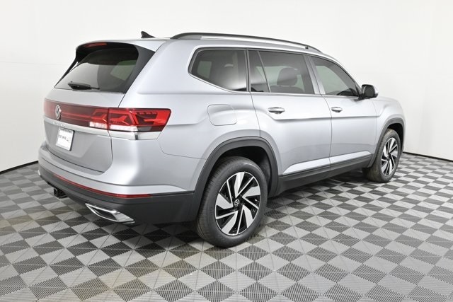 2025 Volkswagen Atlas SE Technology photo 4