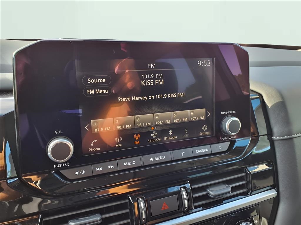 2025 Nissan Pathfinder SV photo 22