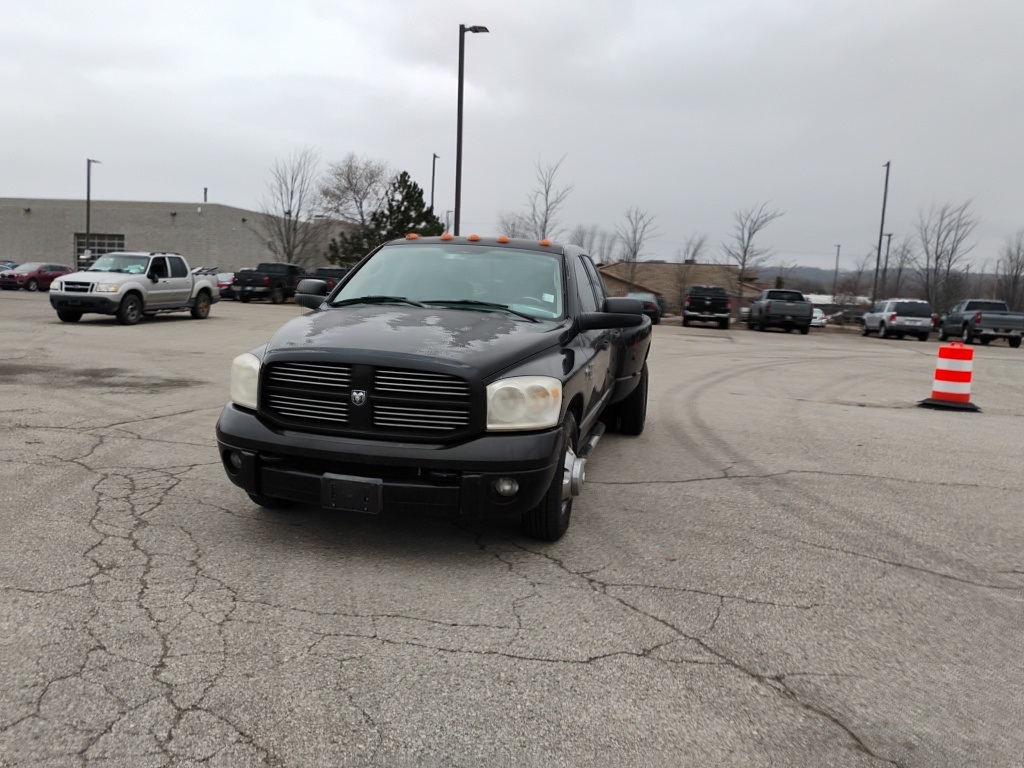 2007 Dodge Ram 3500 SLT photo 4
