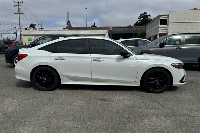 2022 Honda Civic Sport photo 3