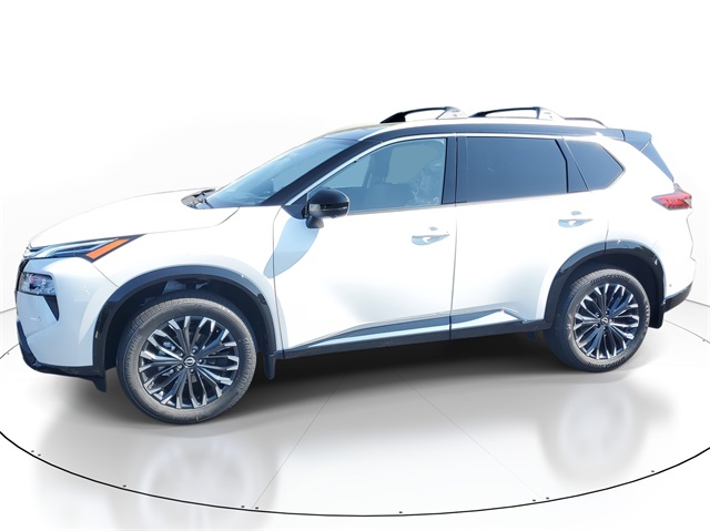 2026 Nissan Rogue Platinum photo 2