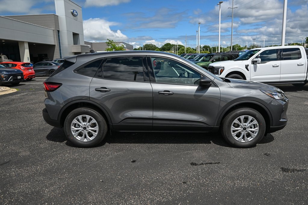 2025 Ford Escape Active photo 2