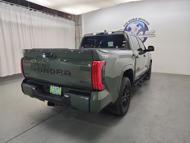 2022 Toyota Tundra SR5 CrewMax photo 4