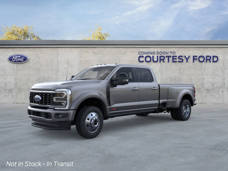 2026 Ford F-450 Super Duty Platinum's photo