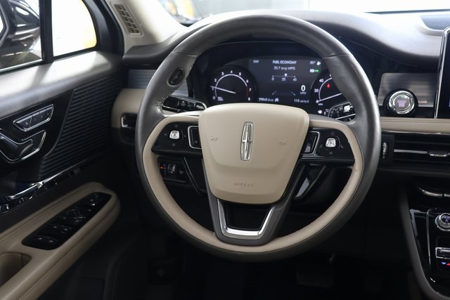 2022 Lincoln Corsair Standard photo 10