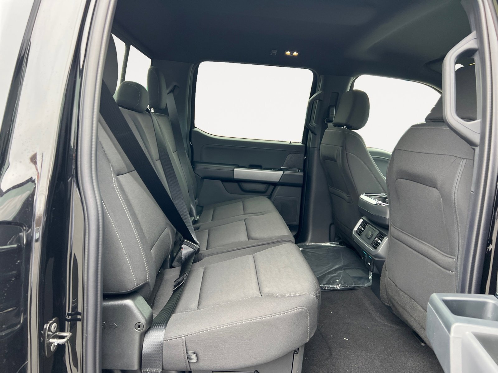2025 Ford F-150 XLT photo 17