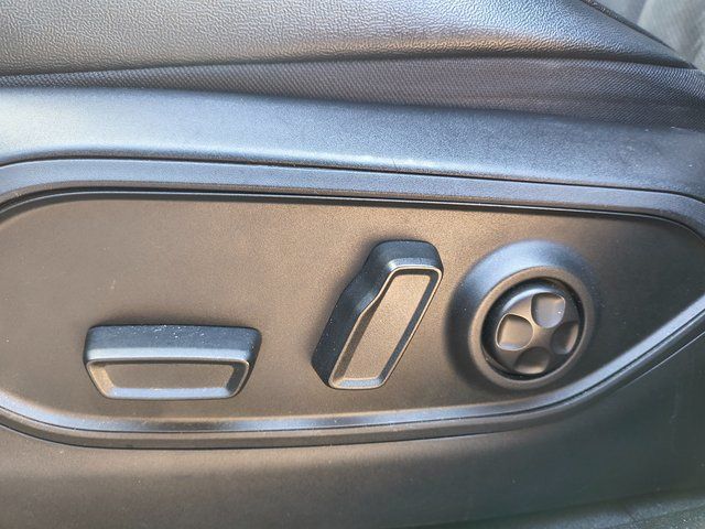 2023 Jeep Grand Cherokee Altitude photo 2