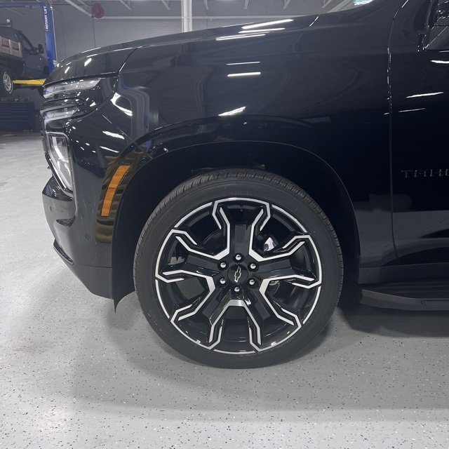 2026 Chevrolet Tahoe RST photo 2