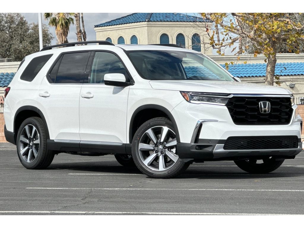 2025 Honda Pilot Touring photo 2