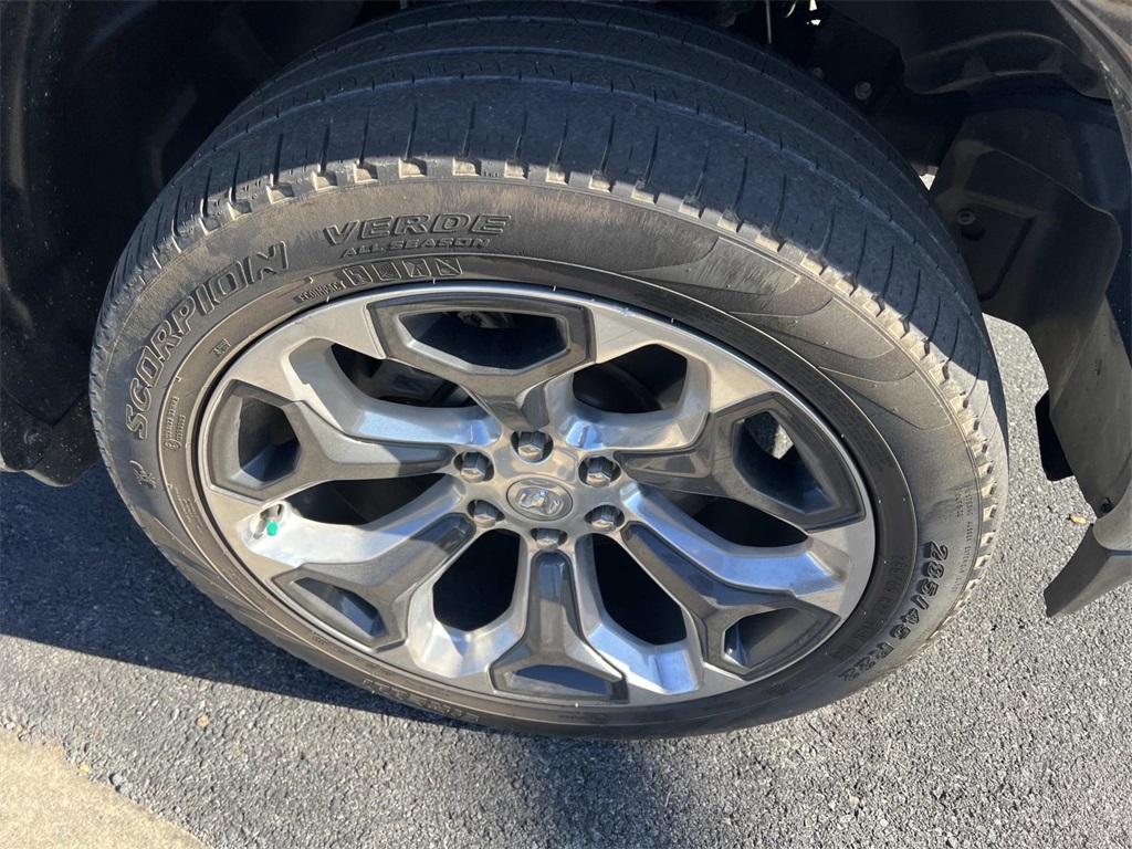 2022 Ram 1500 Limited photo 4