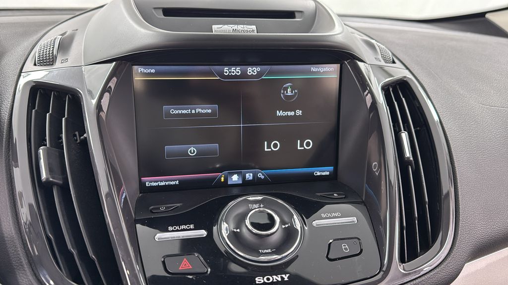 2014 Ford C-Max Hybrid SEL photo 25