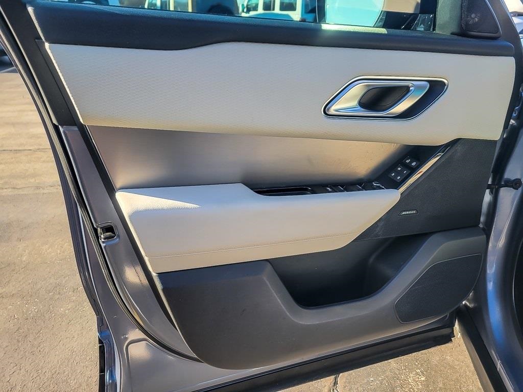 2021 LAND ROVER RANGE ROVER VELAR - Image 17