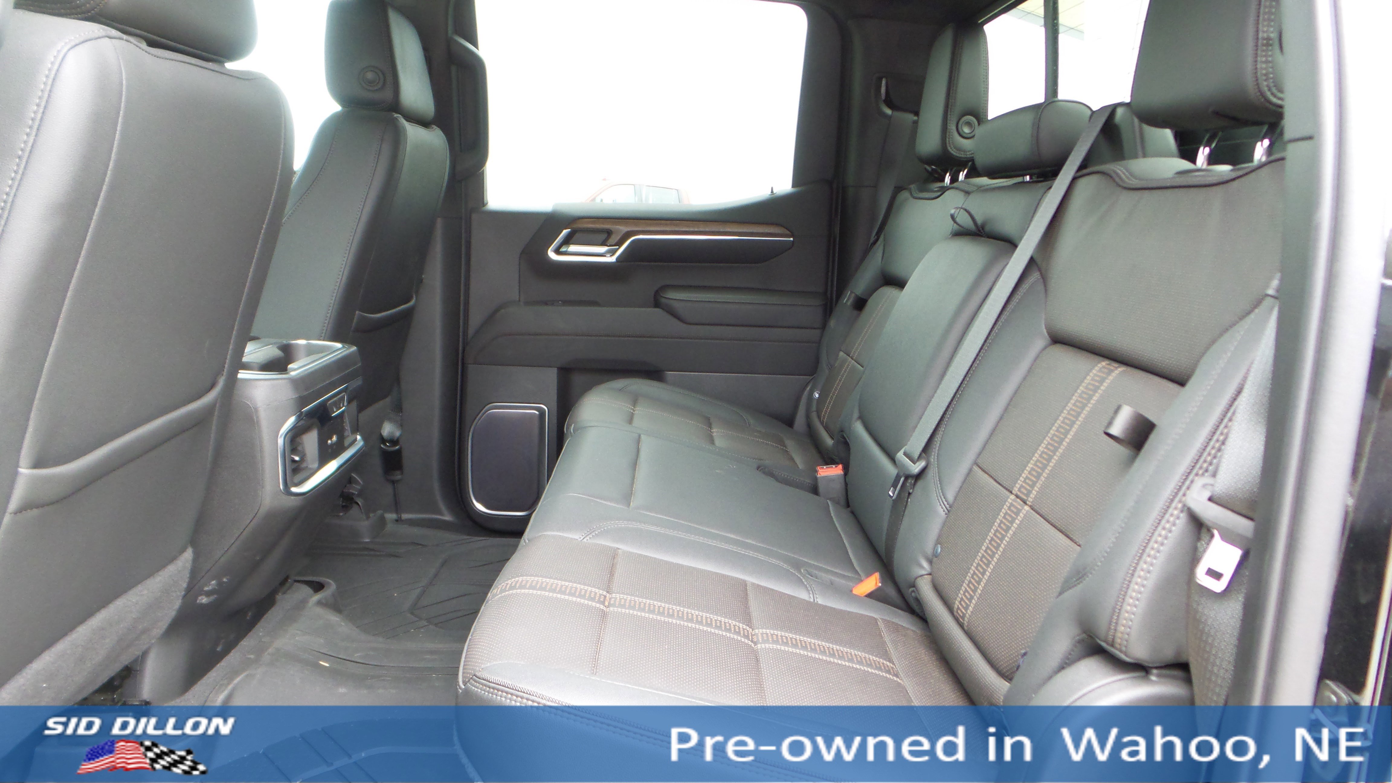 2023 Chevrolet Silverado 1500 High Country Sport photo 13