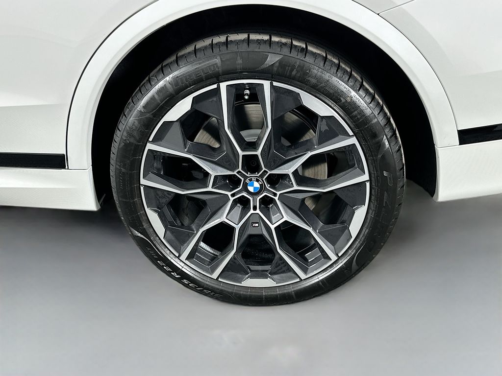 2026 Bmw X7 M60i photo 21