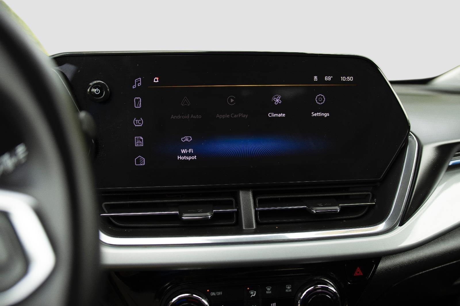 2024 Chevrolet Trax LT photo 7