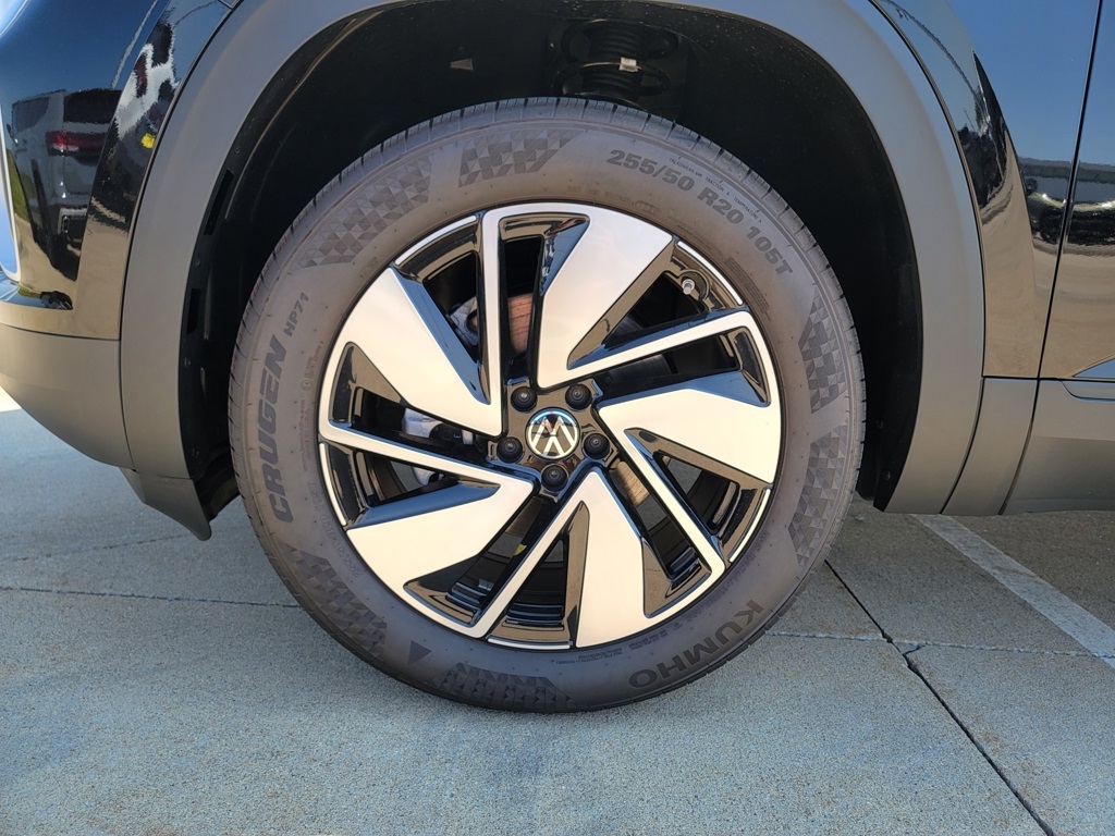 2025 Volkswagen Atlas SE Technology photo 19
