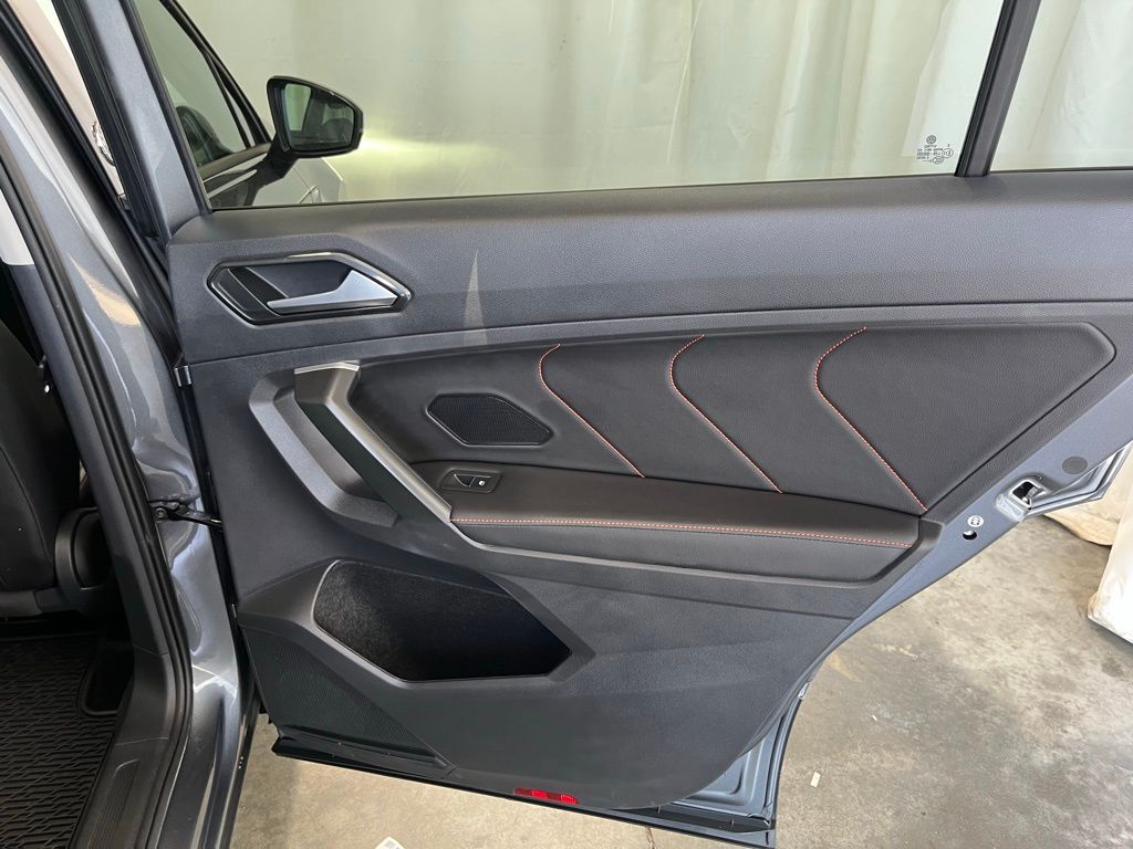 2024 Volkswagen Tiguan SE Wolfsburg Edition photo 23