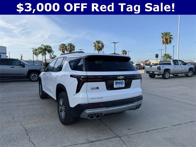 2026 Chevrolet Traverse photo 4